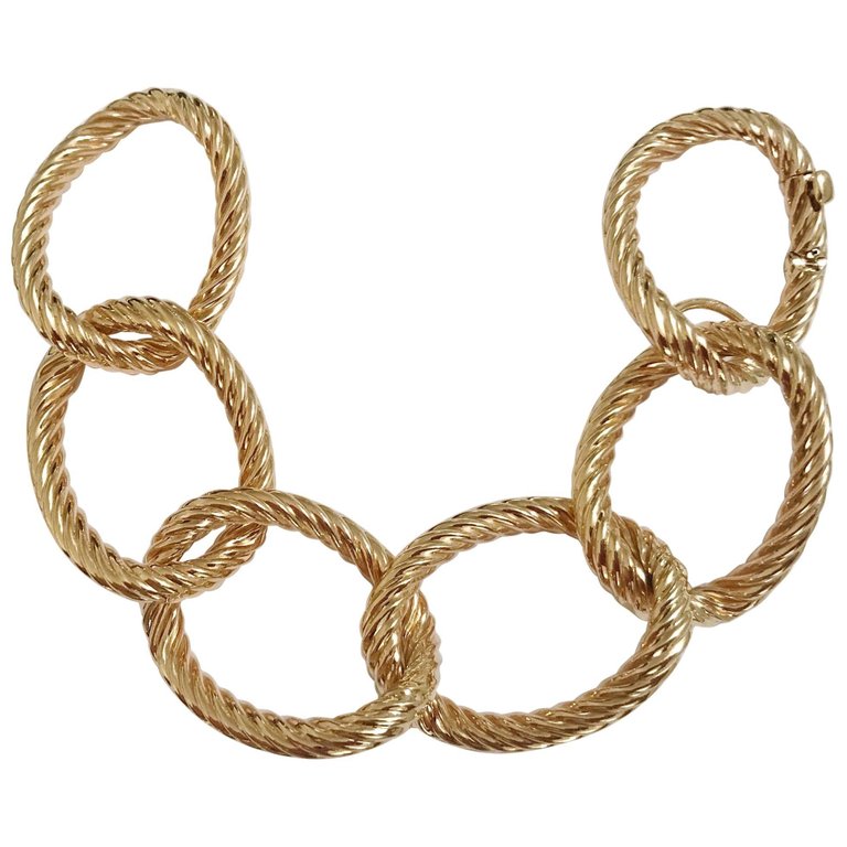 Elegant Alternating Yellow Gold Twist and Black Jade Link Bracelet