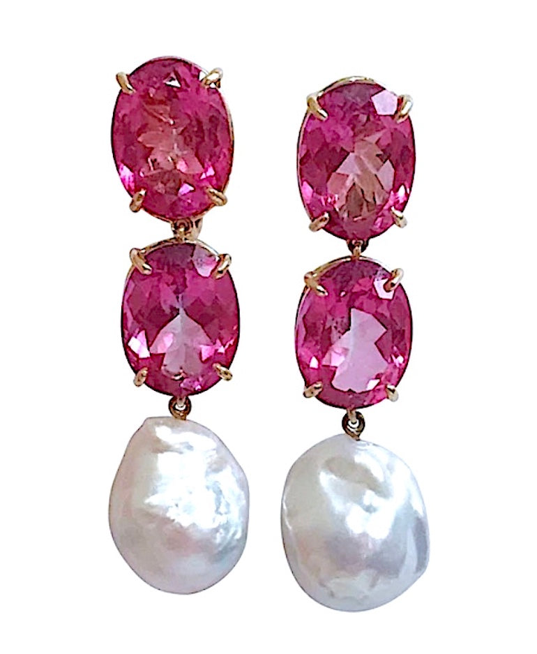 Elegant Gold Creole Earring  by David Webb